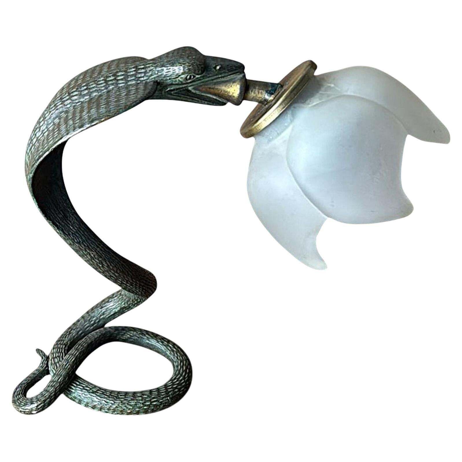 Italian Art Deco Table Lamp In Metal And Frosted Glass