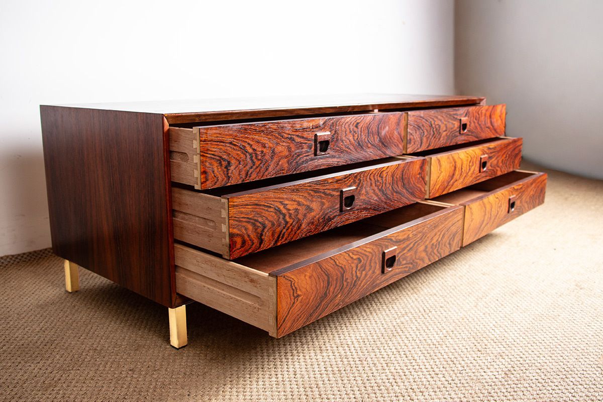 photo furniture Commode danoise basse en palissandre, 6 tiroirs, par Erik Brouer, 1960.