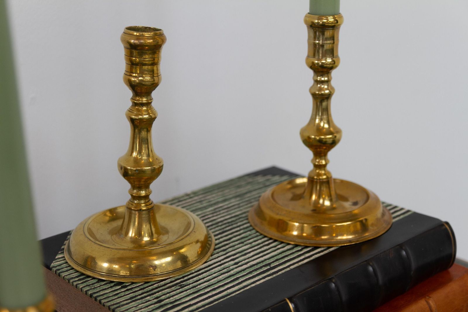 photo vinterior Antique Danish "Næstved" Brass Candlesticks Circa 1780. Set Of 3.