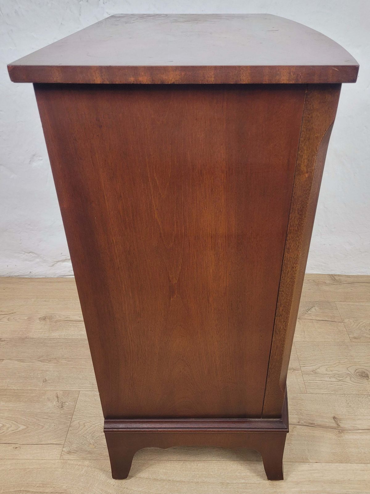 photo vinterior Chest Of Drawers Bevan Funnell Bedroom Vintage 1950s Mahogany