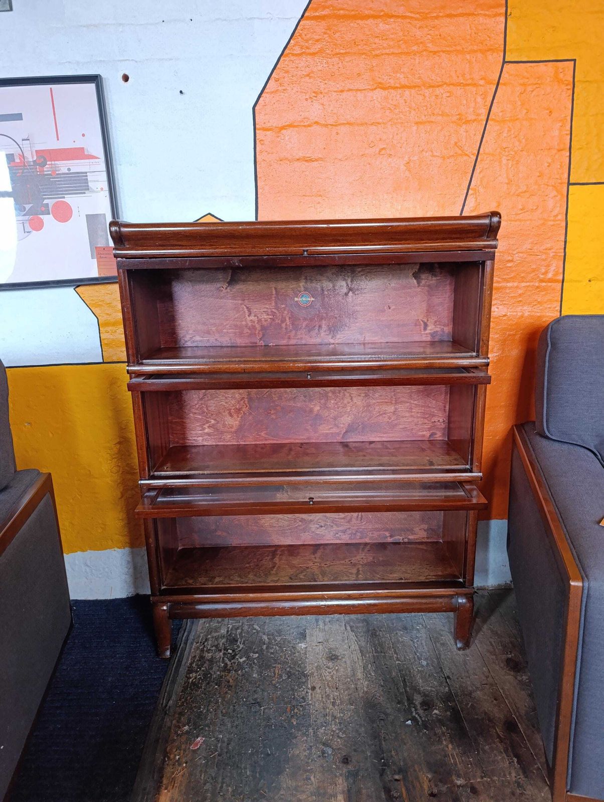 photo vinterior Rare Globe Wernicke Barrister’s Bookcase