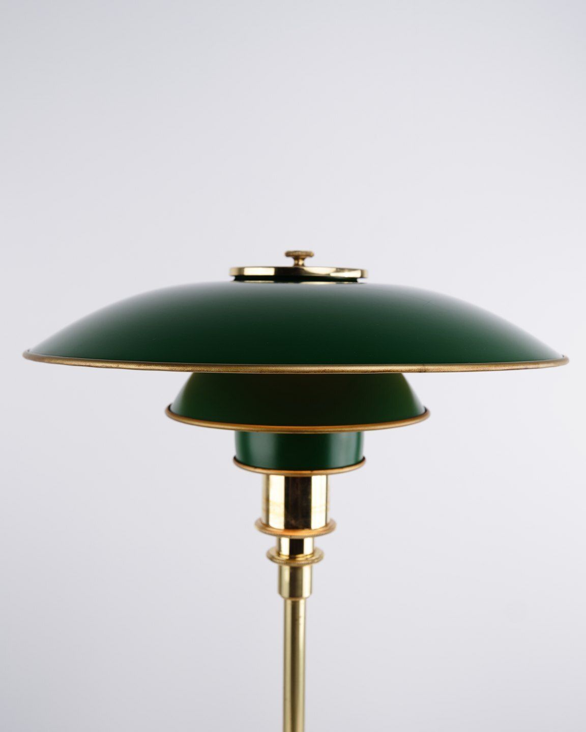 Poul Henningsen Table Lamp Model Ph 3/2 Anniversary Edition In Brass With Green Metal Shades For Louis Poulsen photo vinterior