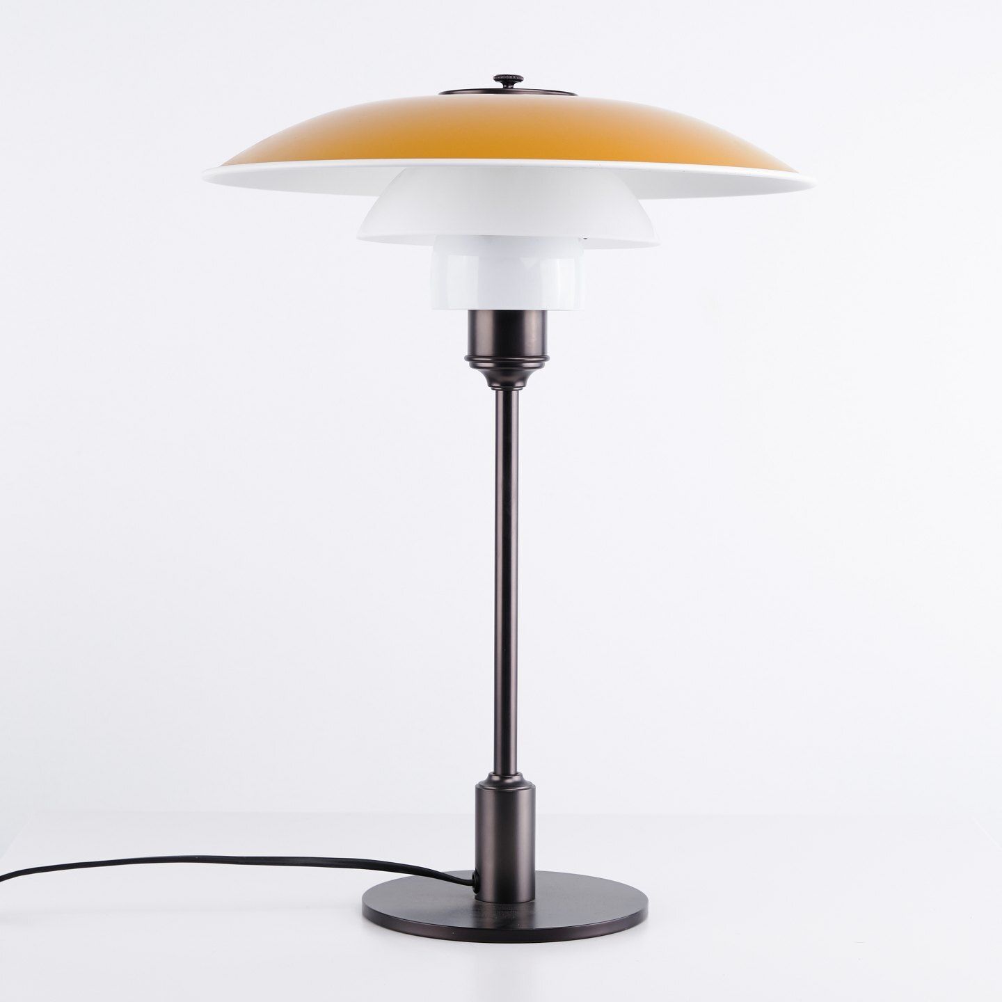 Poul Henningsen Table Lamp Model Ph 3½ 2½ In Yellow Metal With Frame In Burnished Brass, Louis Poulsen photo vintage