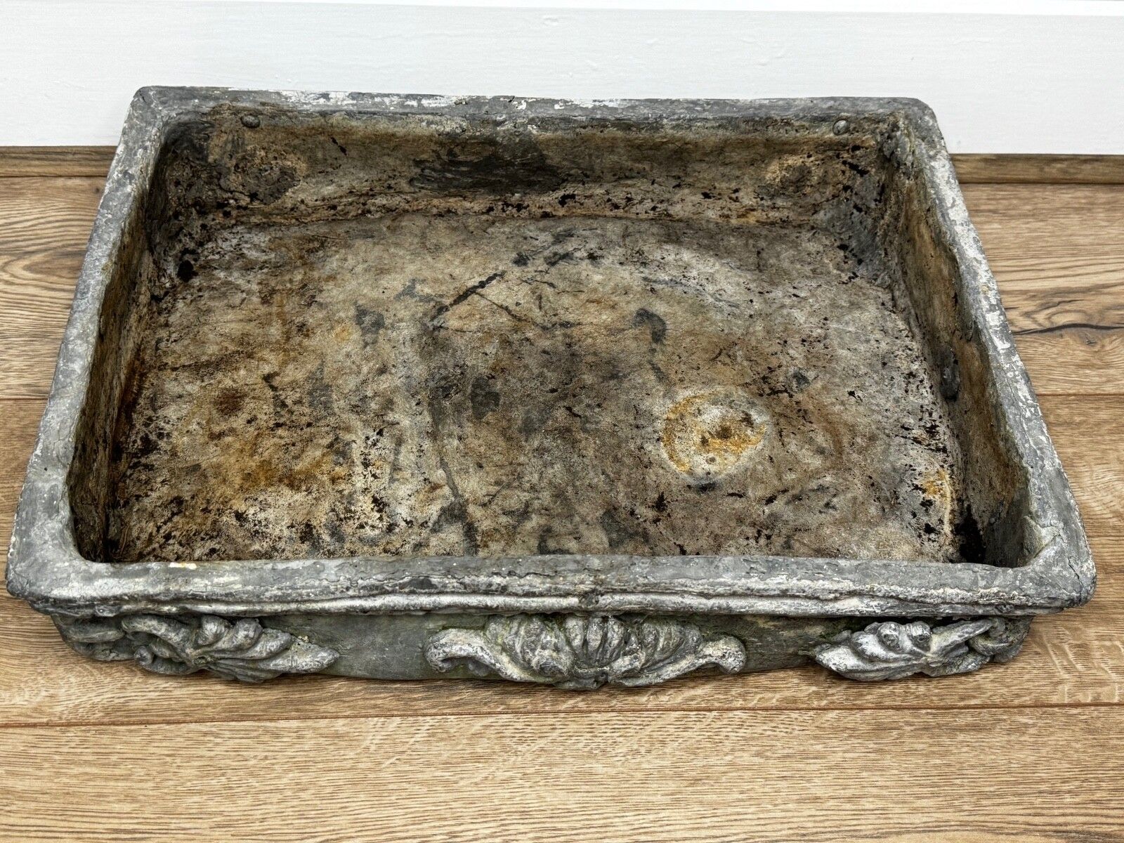 Georgian British Small Architectural Poppy Window Sill Lead Garden Planter photo furniture