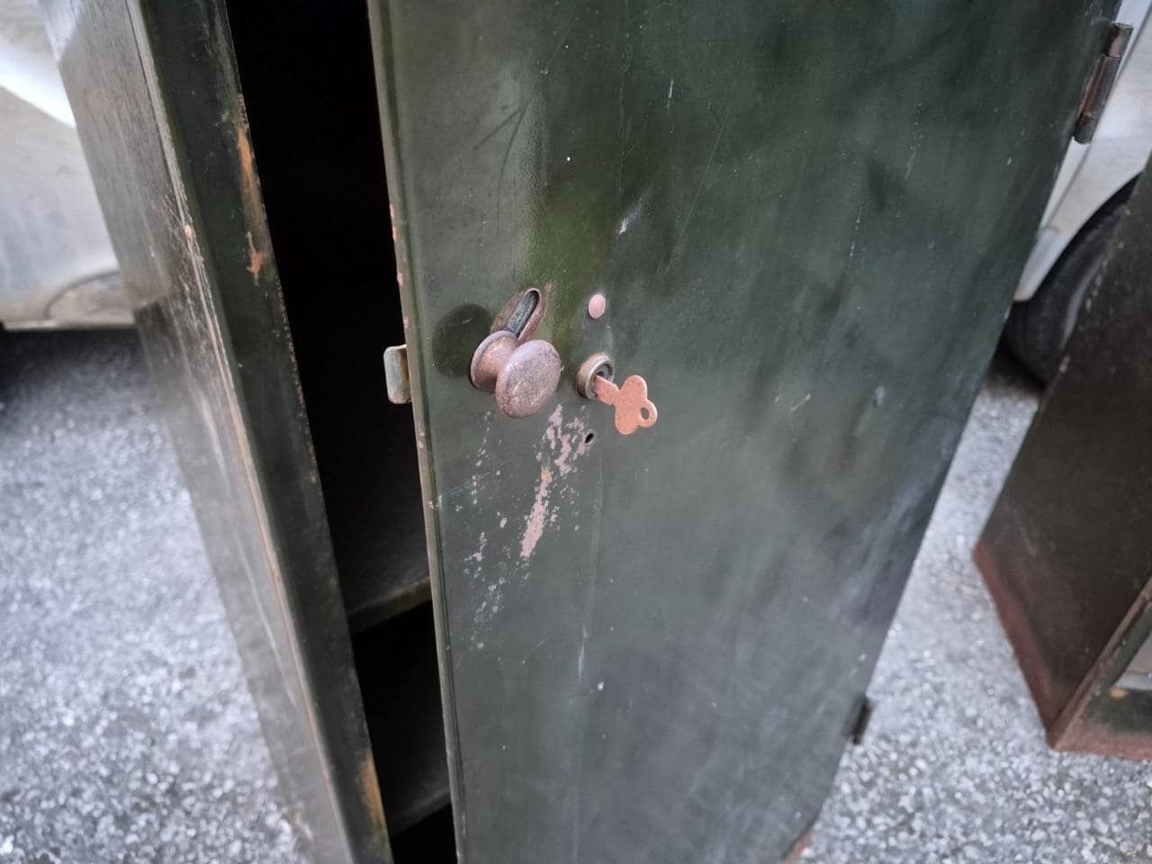 Pair Of Vintage Roneo Mid Century Industrial Filing Locker Cabinets Green Metal photo buy