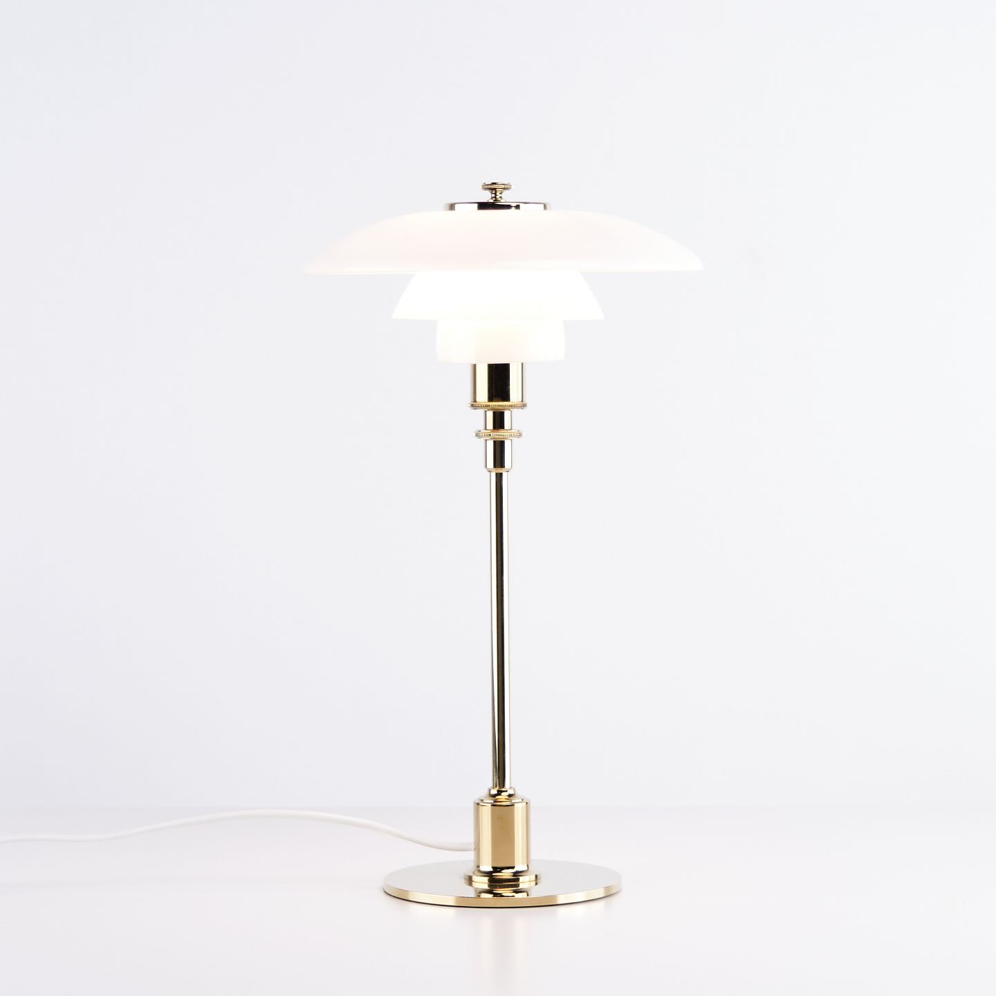 Poul Henningsen Table Lamp Model Ph 2/1 In Brass, Louis Poulsen