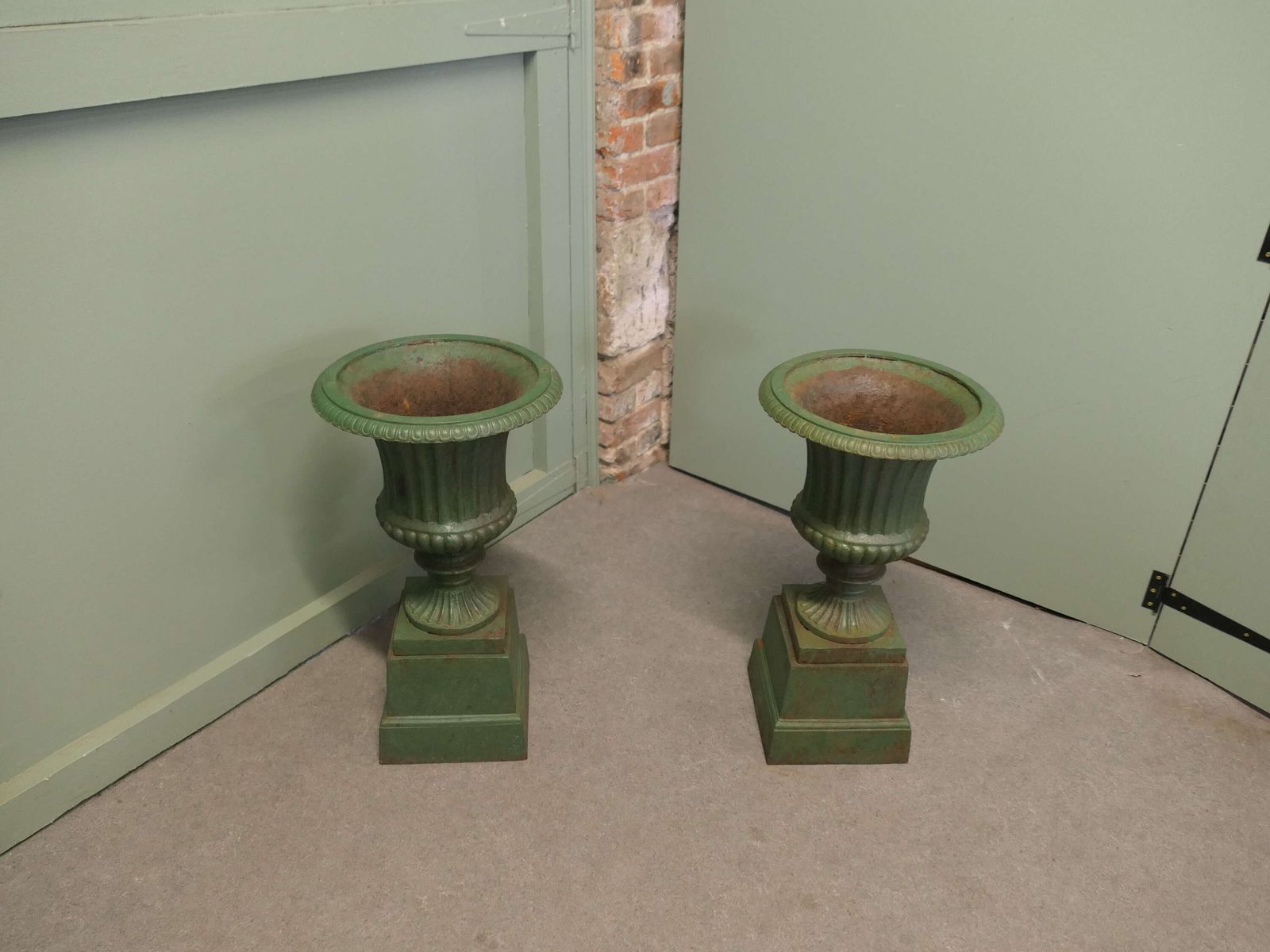 A Pair Of Cast Iron Urns, Garden Planters photo Garden Decor