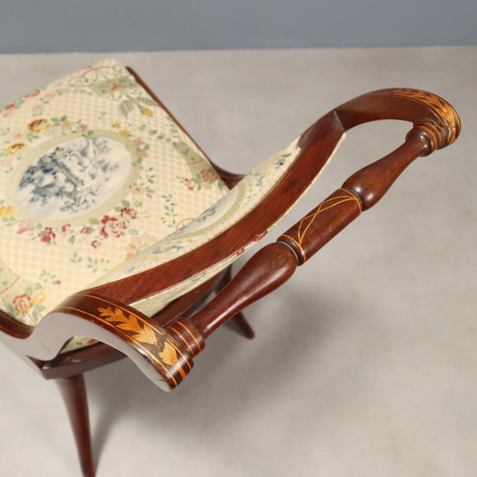 photo vinterior Victorian Chairs Mahogany Fabric United Kingdom XIX Century