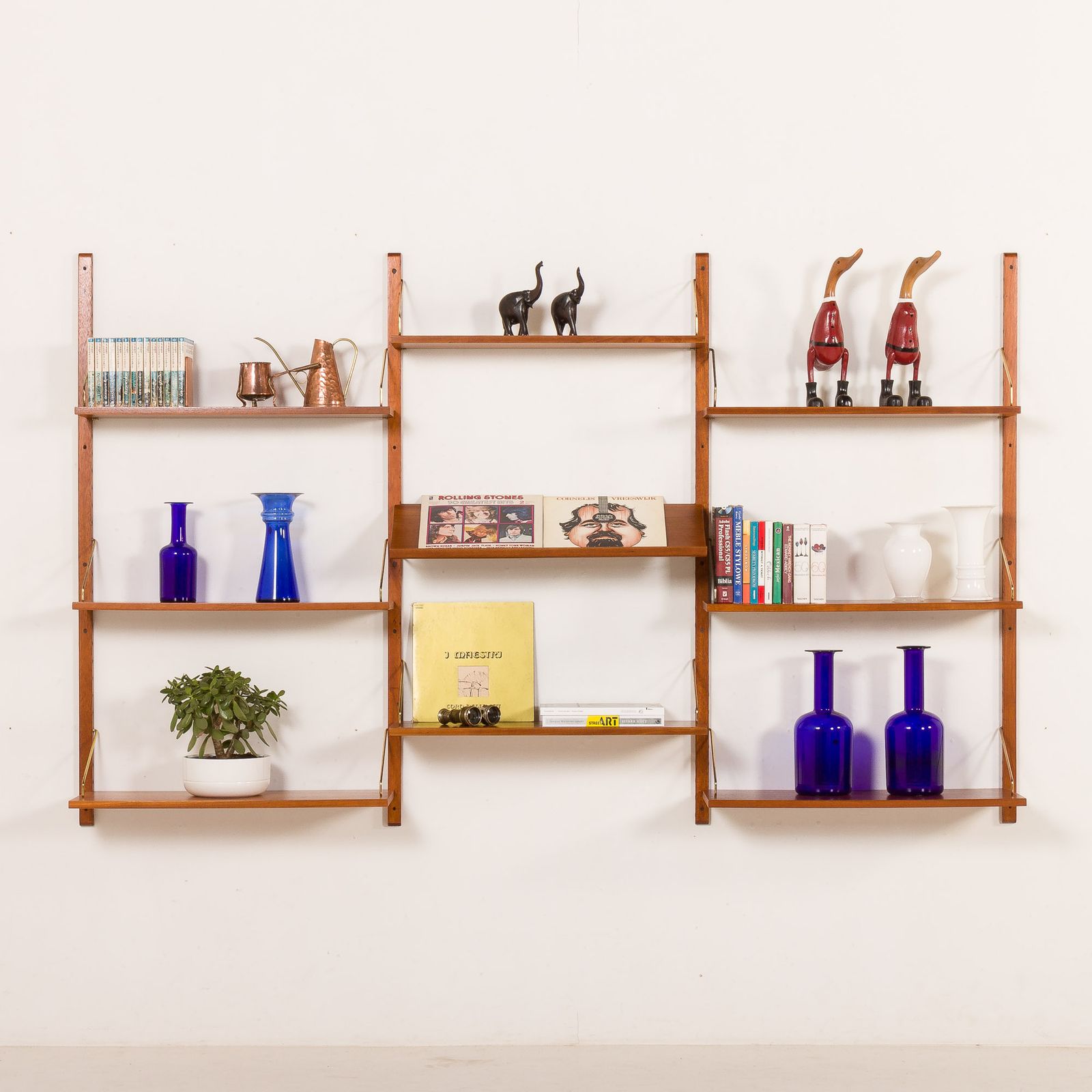 Poul Cadovius Royal Shelving Unit In Teak, 1960s photo for sale