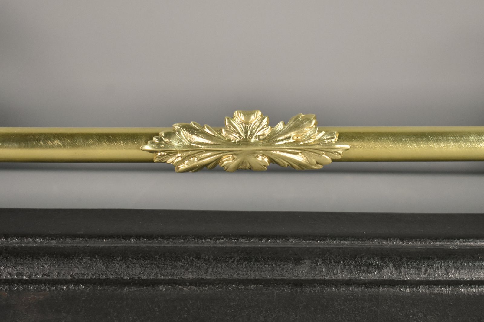 French Antique Fireplace Fender With Greyhounds In Bronze – 19th Century photo 1500.0
