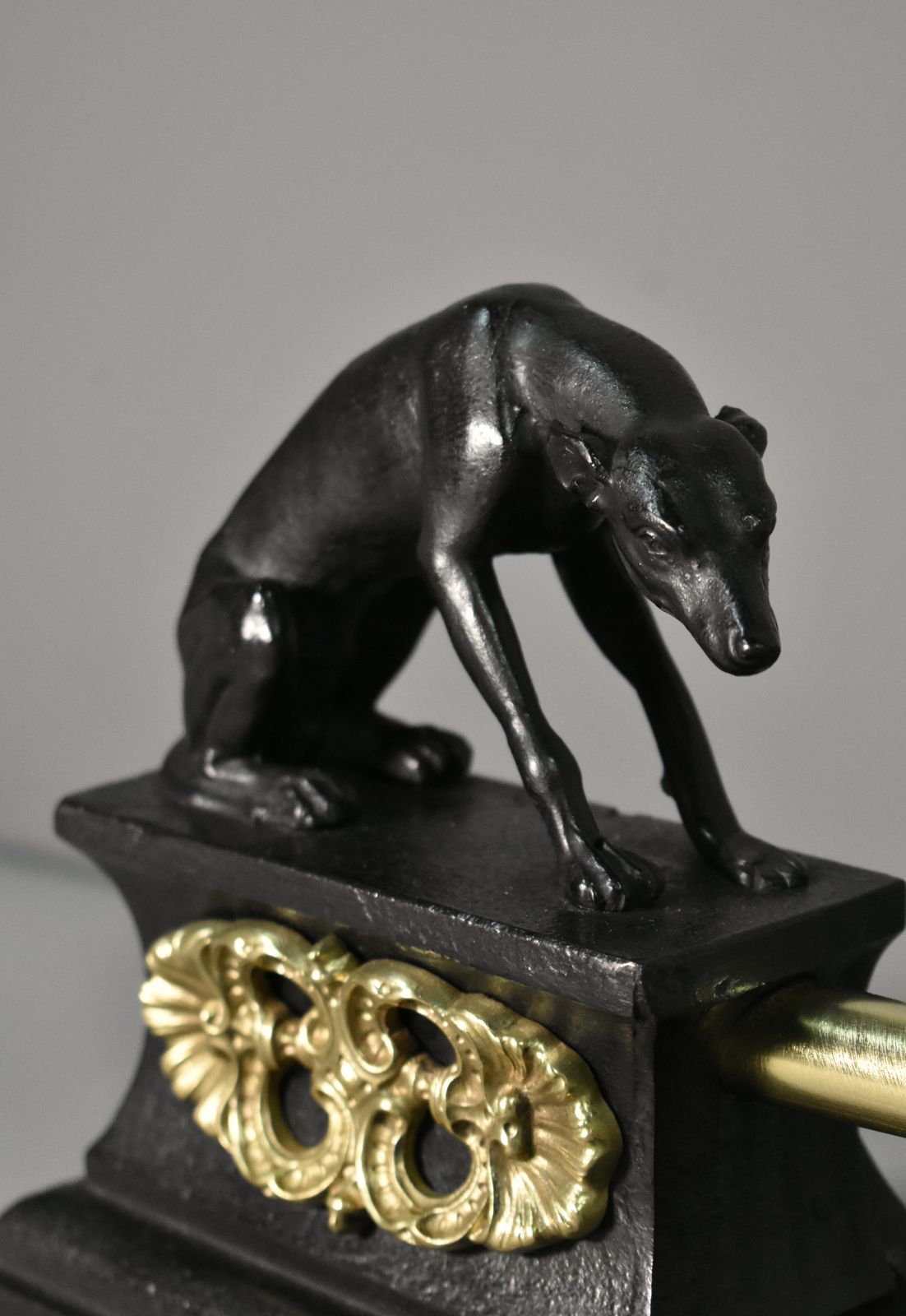 photo furniture French Antique Fireplace Fender With Greyhounds In Bronze – 19th Century