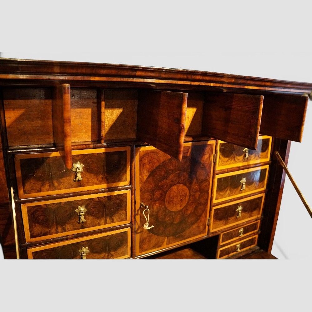 photo furniture William & Mary Oyster Walnut Escritoire Circa 1680