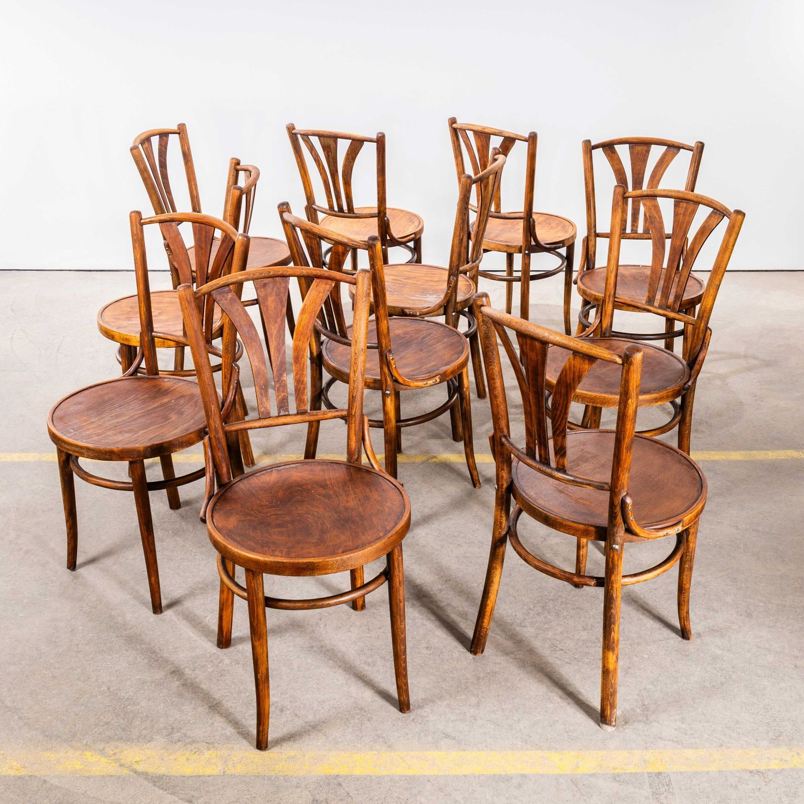 1990’s Fan Back Mid Oak Bentwood Dining Chairs – Set Of Eleven