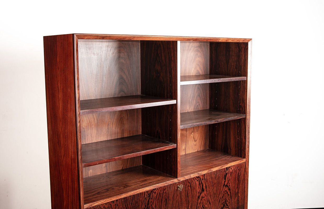 photo buy Meuble de rangement et bar danois en palissandre et laiton, par Erik Brouer pour Brouer's Mobelfabrik, 1960.