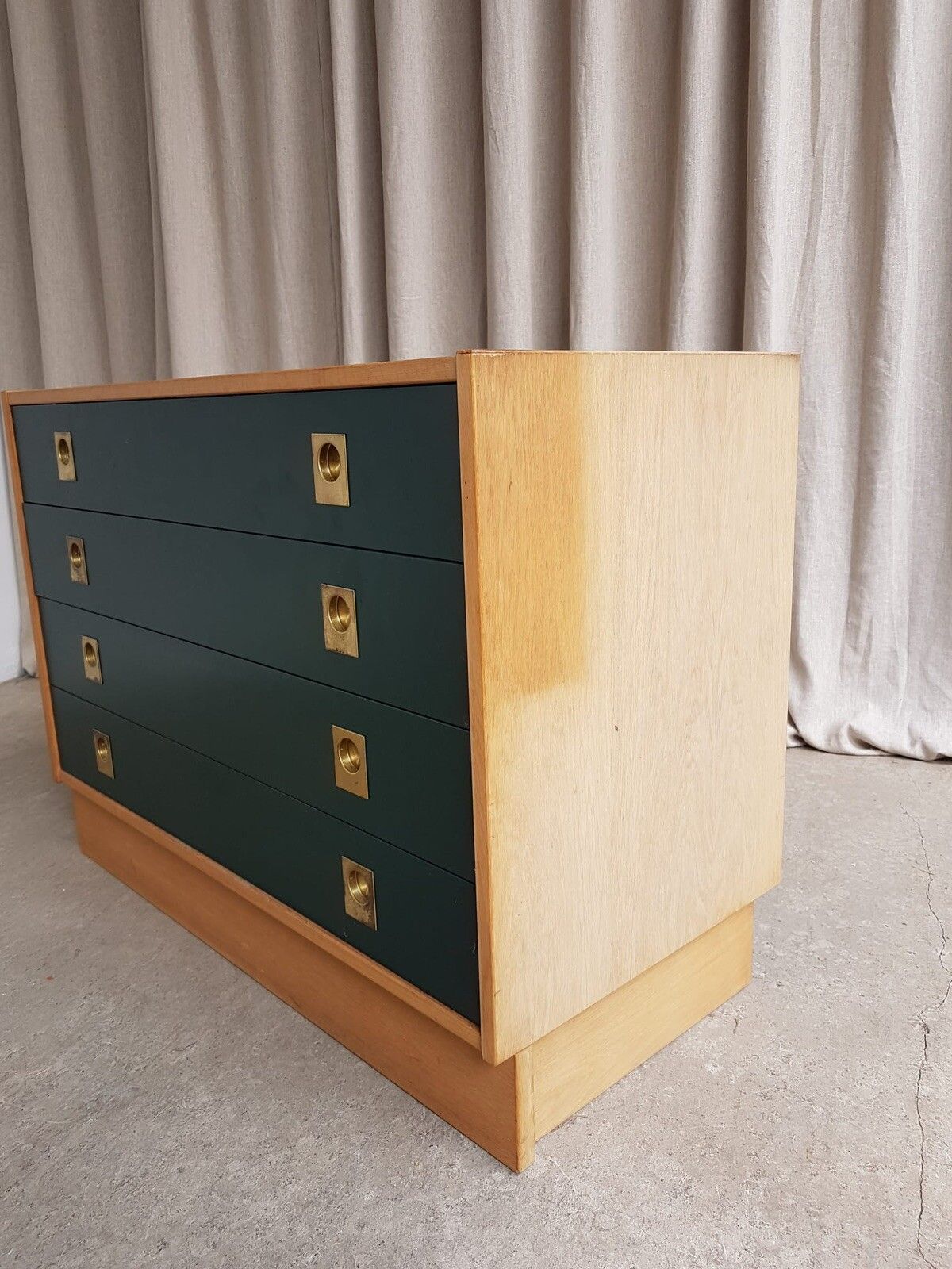 photo furniture Vtg Mid Century Danish Oak Chest Of Drawers Scandinavian Style Retro R191
