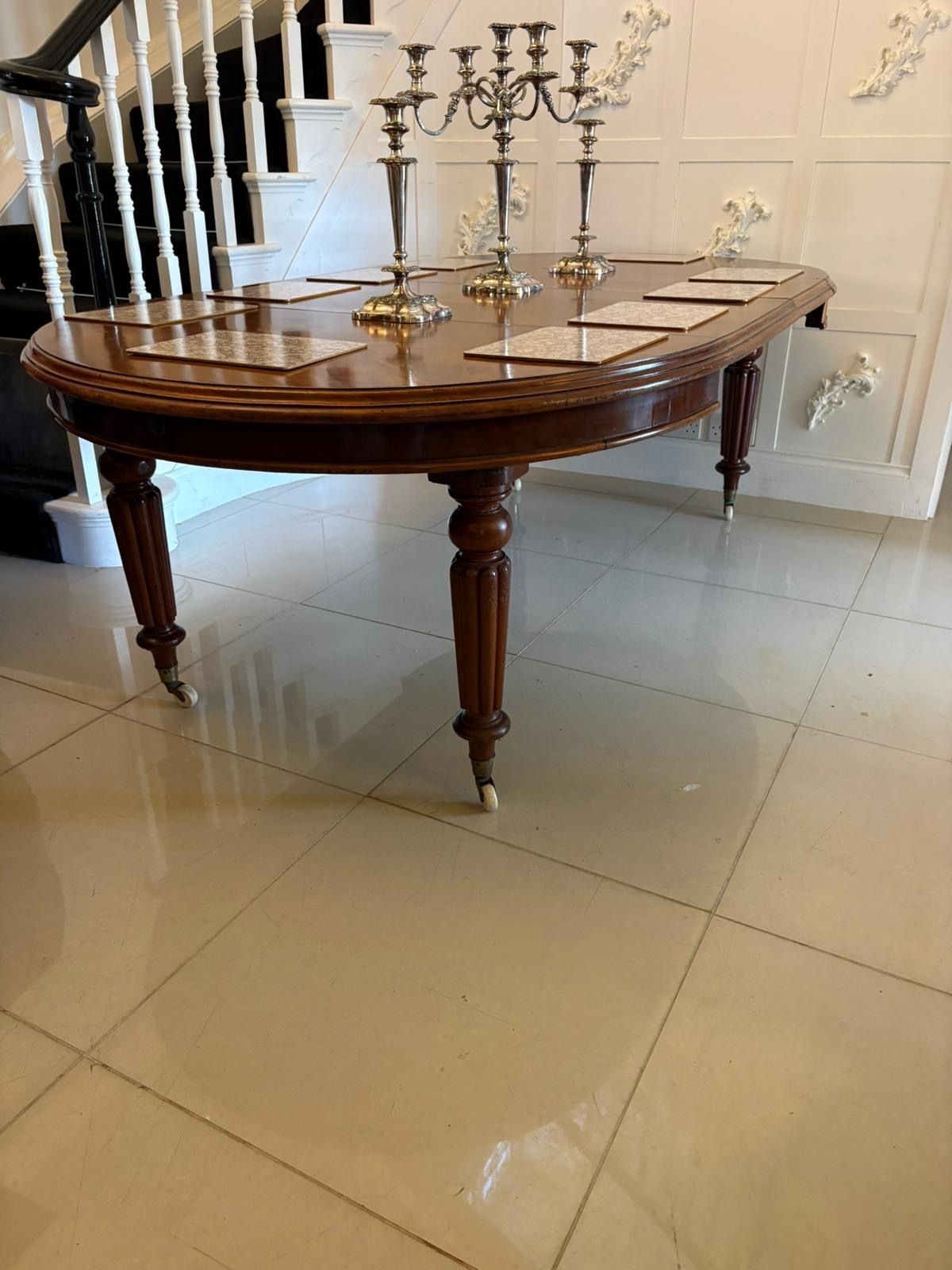 Antique 19th Century Mahogany Extending Dining Table, Wind Out Oval On Castors photo Furniture