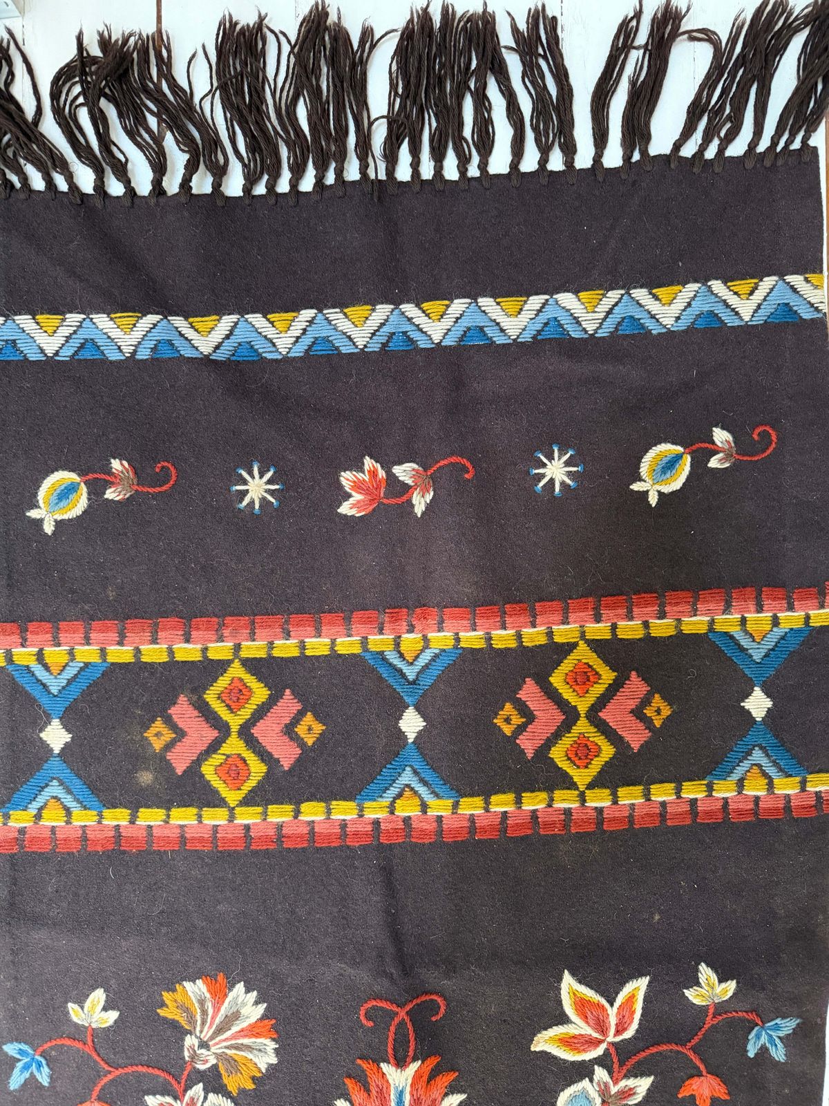 Skåne, Sweden. Antique 175cm / 68.9in Tapestry Wool Table Runner photo vinterior