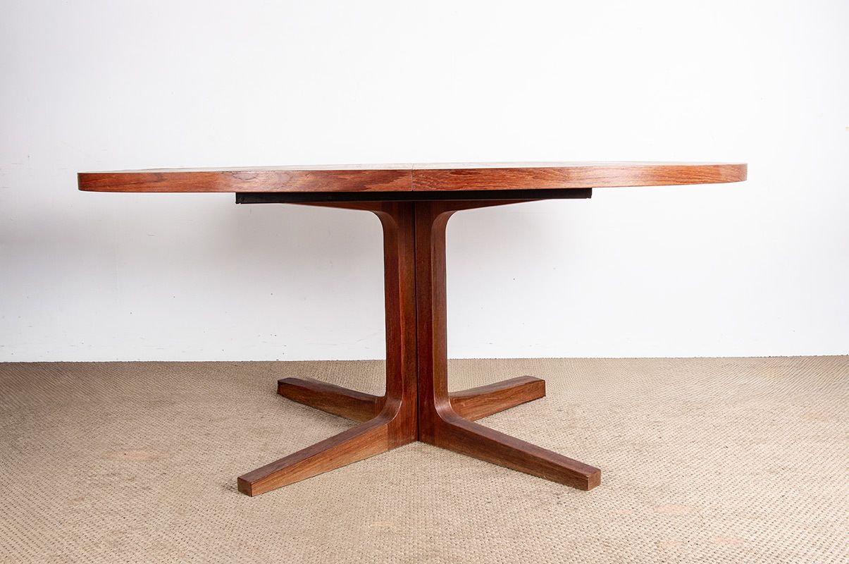 Very Large Danish Teak Dining Table, 260 Cm, Oval And Extendable, With Central Base, Model Hm 55, By John Mortensen For Dyrlund 1960. photo furniture