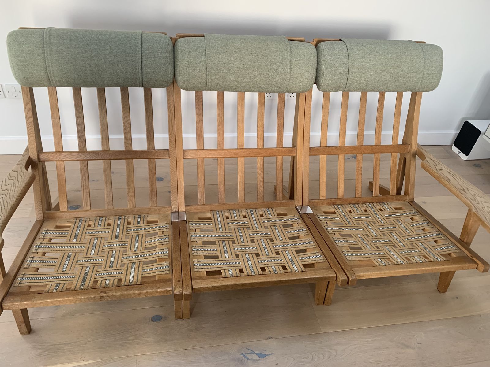photo for sale 1960s 3 Seater Danish Sofa Model Ge375 In Oak And Fabric By Hans Wegner For Getama