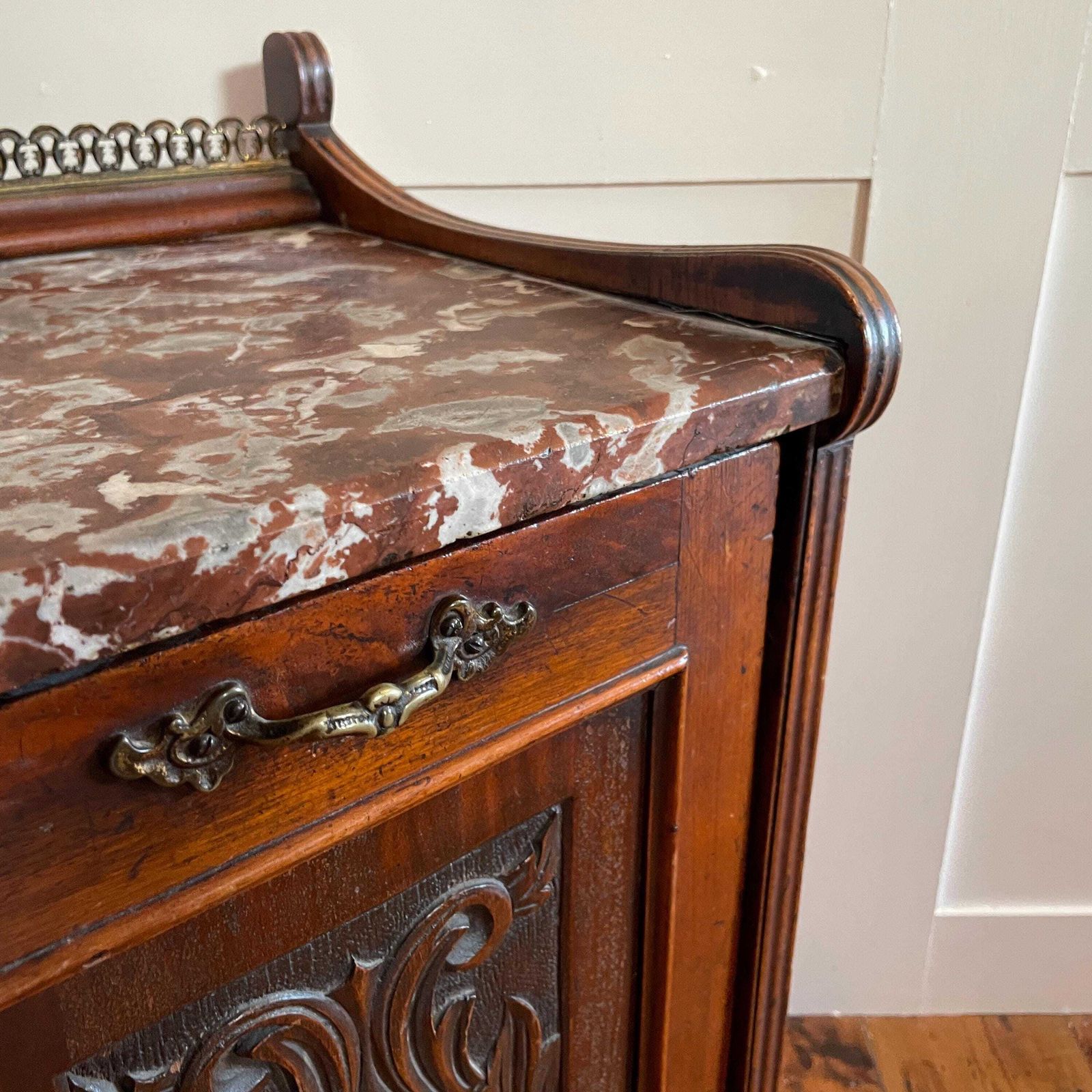 Antique Coal Scuttle Cabinet Wooden Red Marble Top On Wheels Victorian Fireplace Carved Wood Furniture Mahogany Box photo vinterior