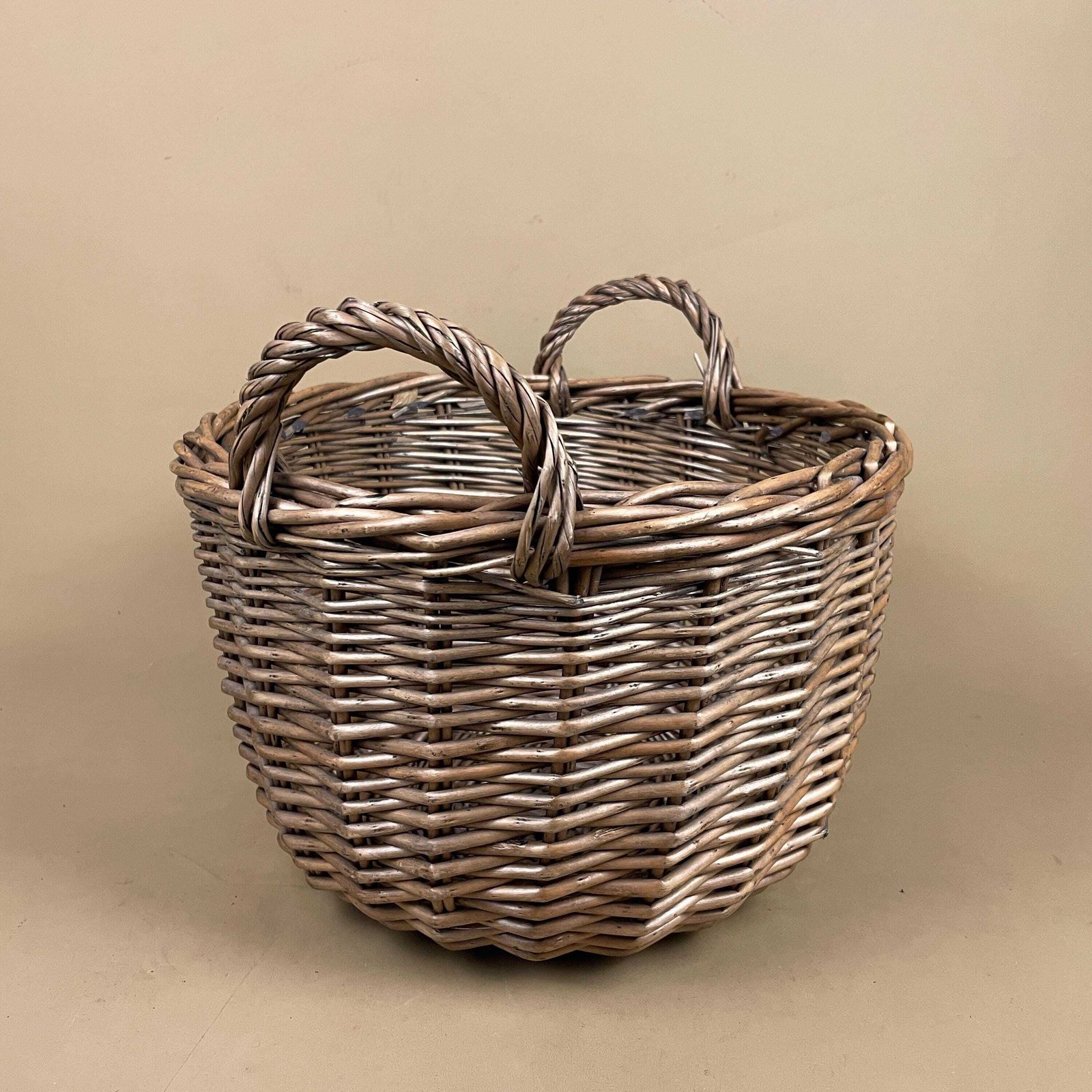 Oval Basket Woven Wicker Handles Log Storage Laundry Carrier Cottage Farmhouse Vintage Antique Handmade Old Traditional Round Medium photo 50.0