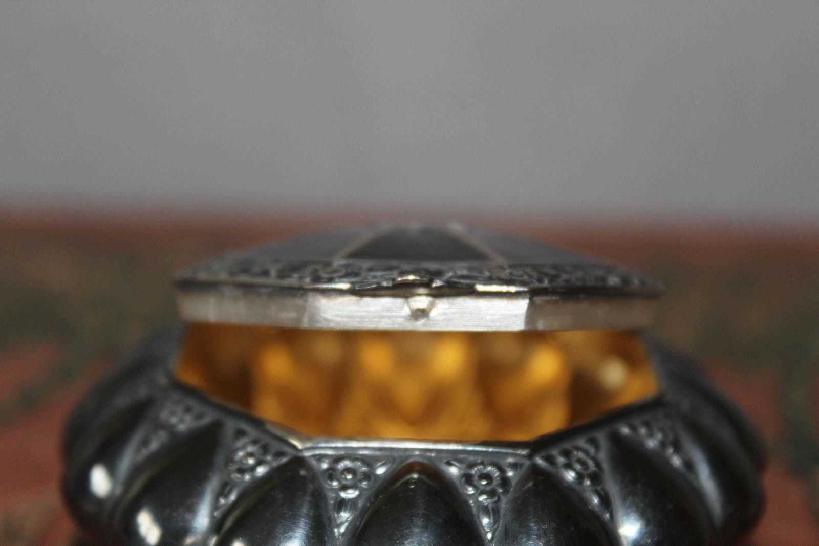 photo vinterior Antiek Art Nouveau Doosje Van Alpacca Zilver, Verguld Binnenwerk, Sieradendoosje, Tabaksdoosje, Snuifdoosje, Repoussé Decoratie, Scharnierend Deksel, Bloemendecoratie