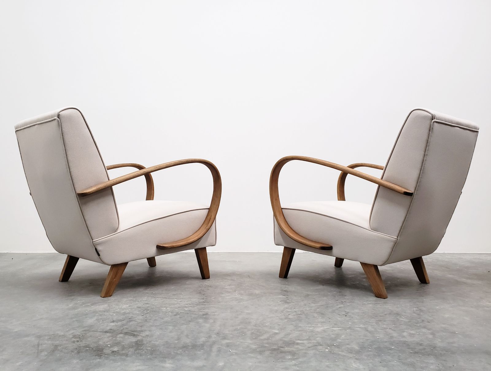 1930 Jindrich Halabala Bentwood Armchair In Beige photo furniture