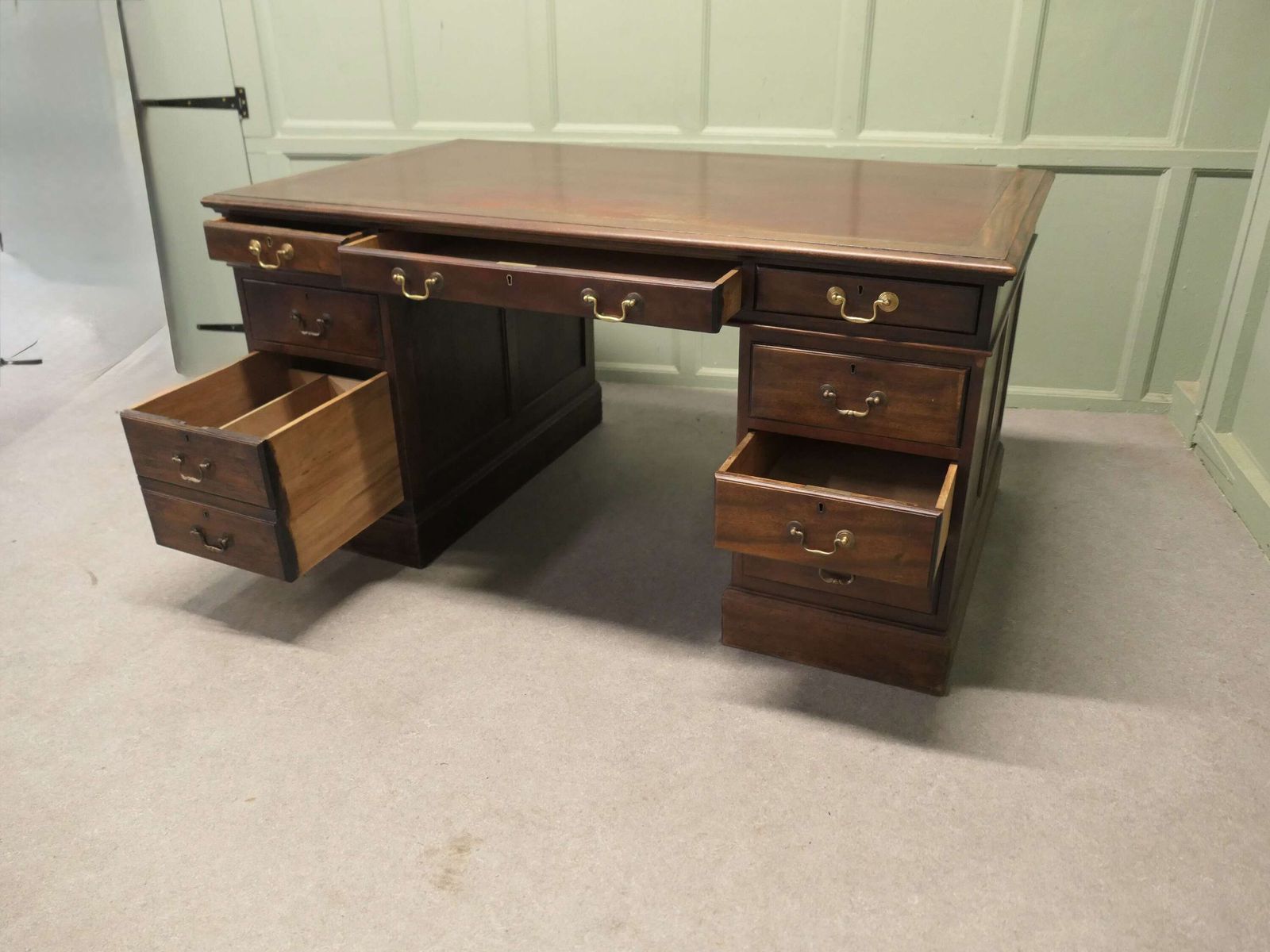 A Large Victorian Heavy Quality Pedestal Desk photo for sale