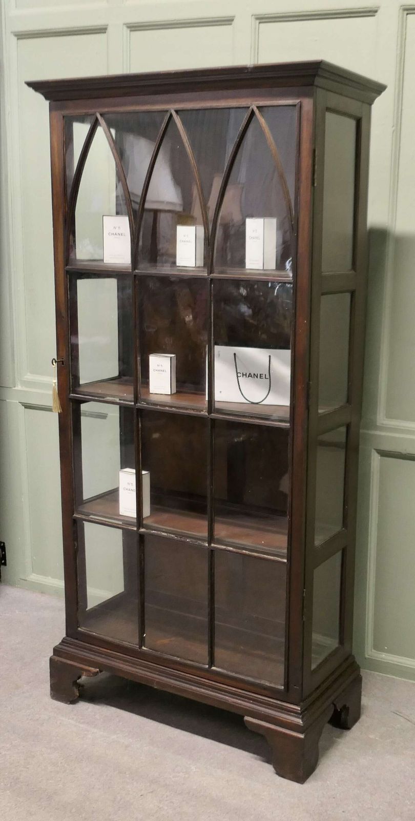 Early 19th Century Bookcase, Display Cabinet An Excellent Quality Piece photo Furniture