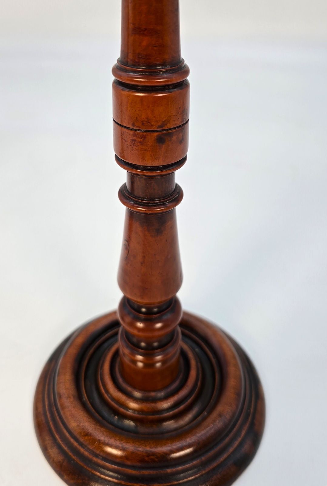 835.0 Pair Of 18th Century Wig Stands Made From Yew Wood, English Circa 1730 photo