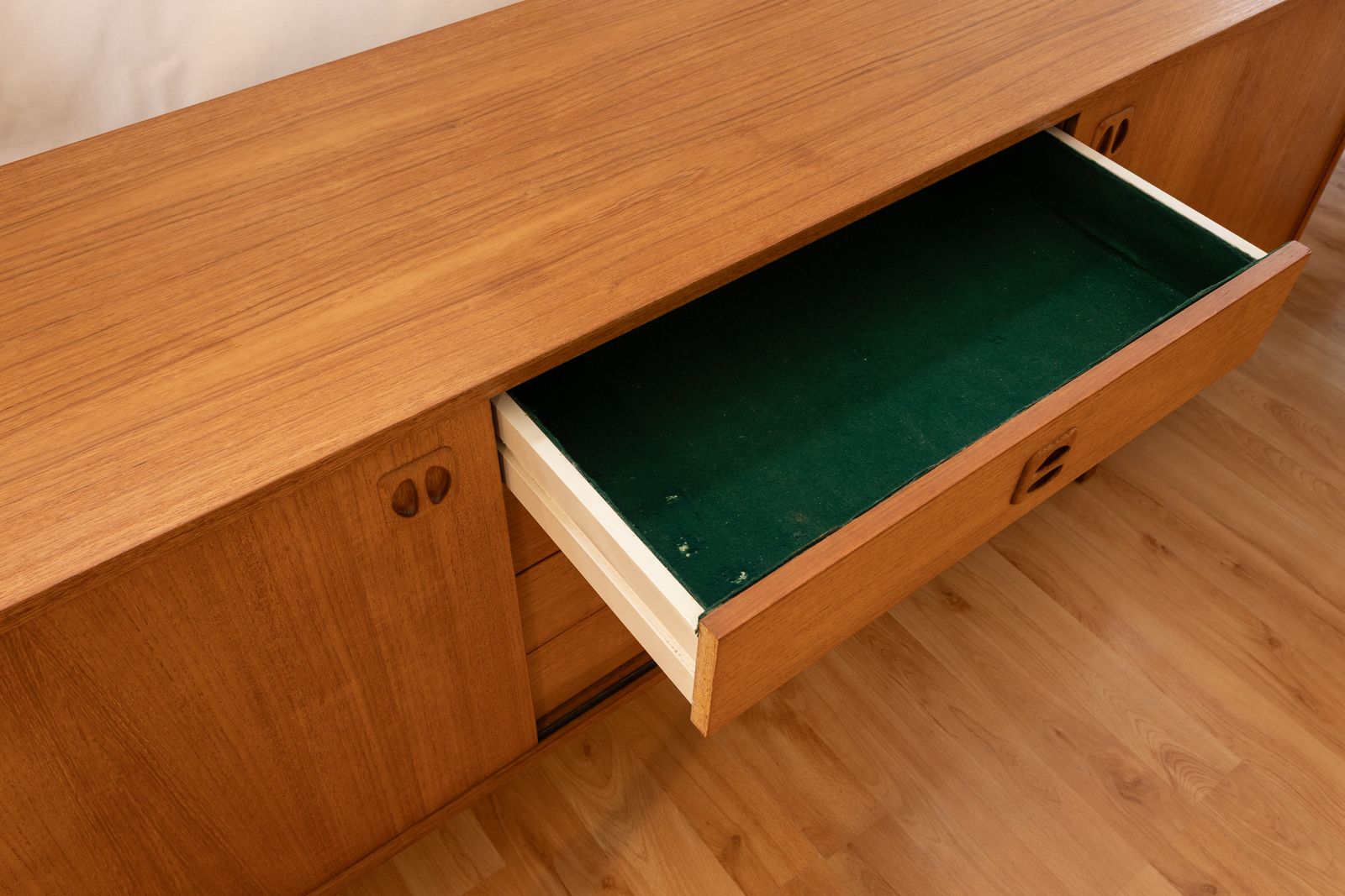 photo vinterior Rare 1960s Ikea Klippan Korsør Sideboard In Teak – Scandinavian Modern