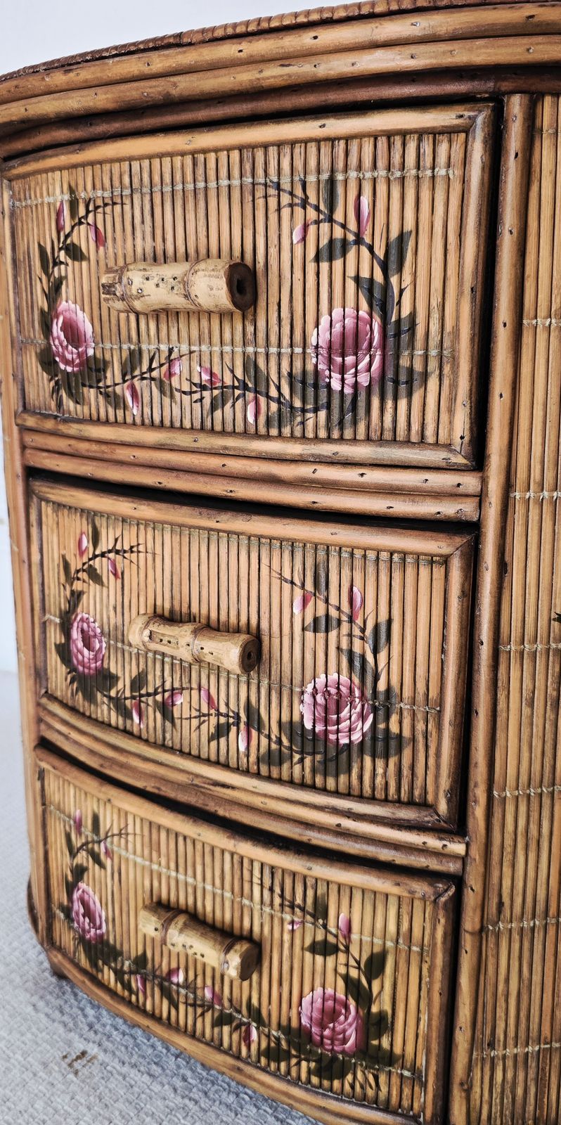 595.0 A Pair Of French Or Italian Painted Rattan Bedside Tables, Bedroom Set. photo