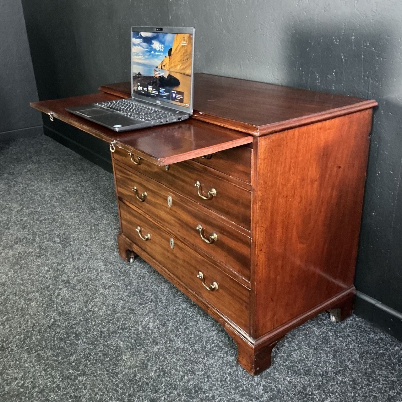 Georgian Mahogany Chest, 1700s photo furniture