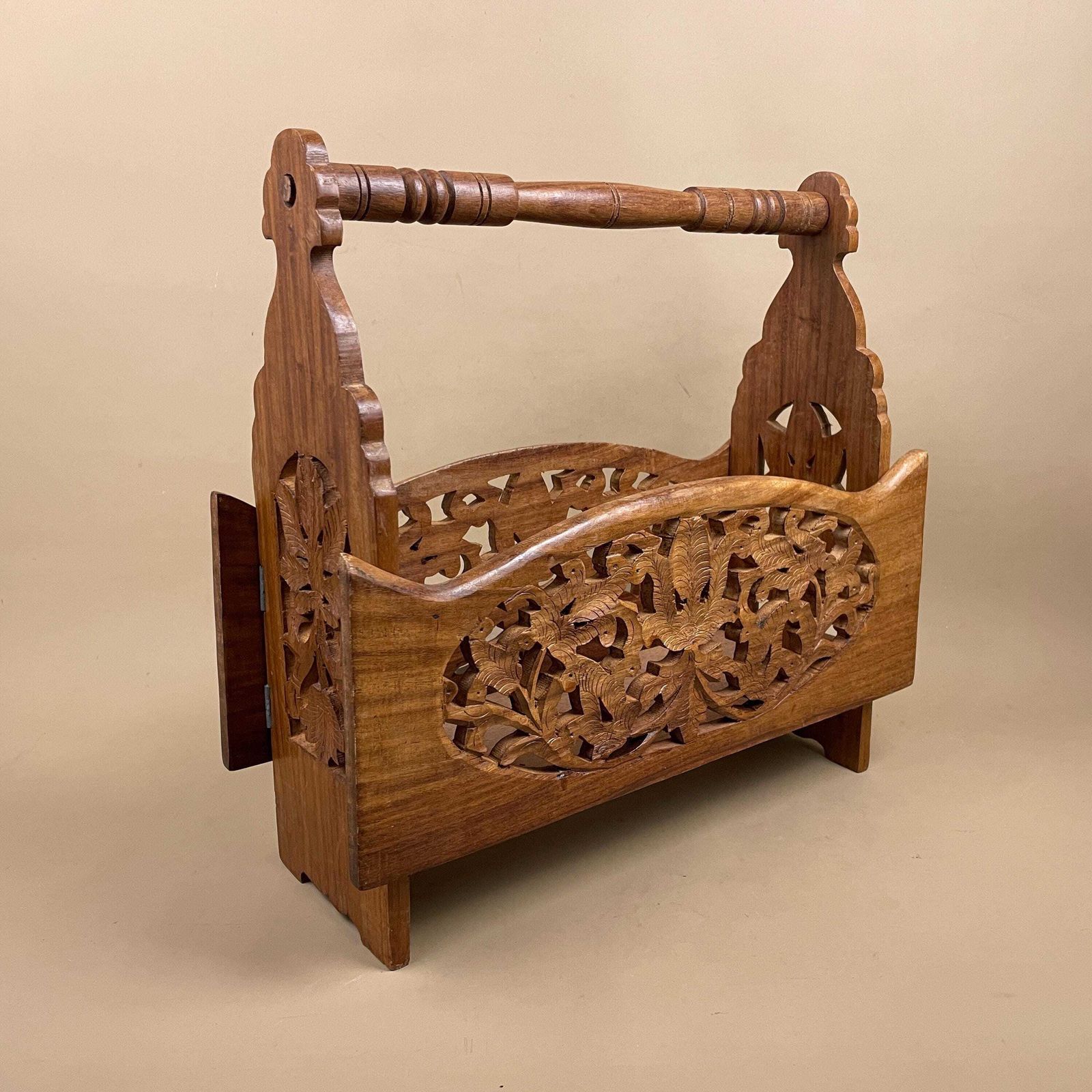 Wooden Magazine Rack Hand Carved Vintage Teak Newspaper Holder Document Storage Floral Pattern Cottage Farmhouse Retro photo 89.0