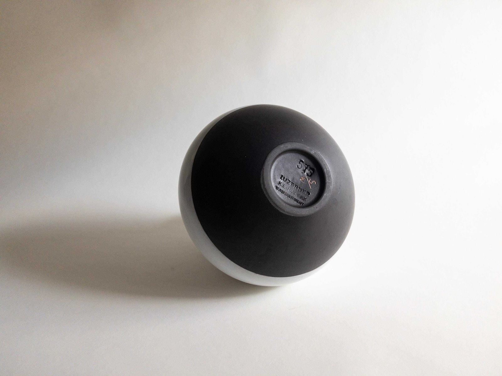 photo vinterior Swiss Studio Pottery Vase: Minimal White Ceramic With Handle