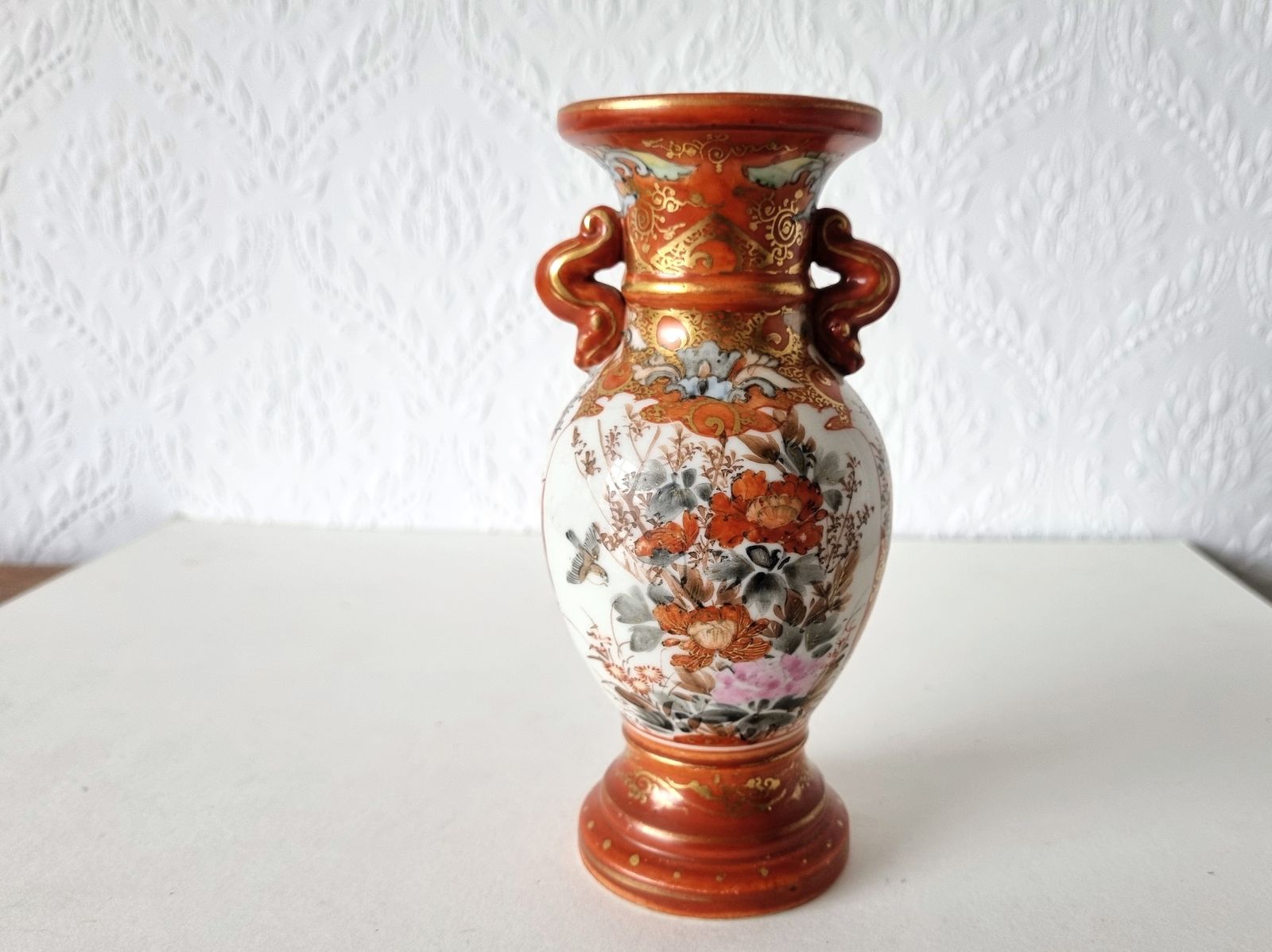 Japanese Kutani Porcelain Vase photo vinterior