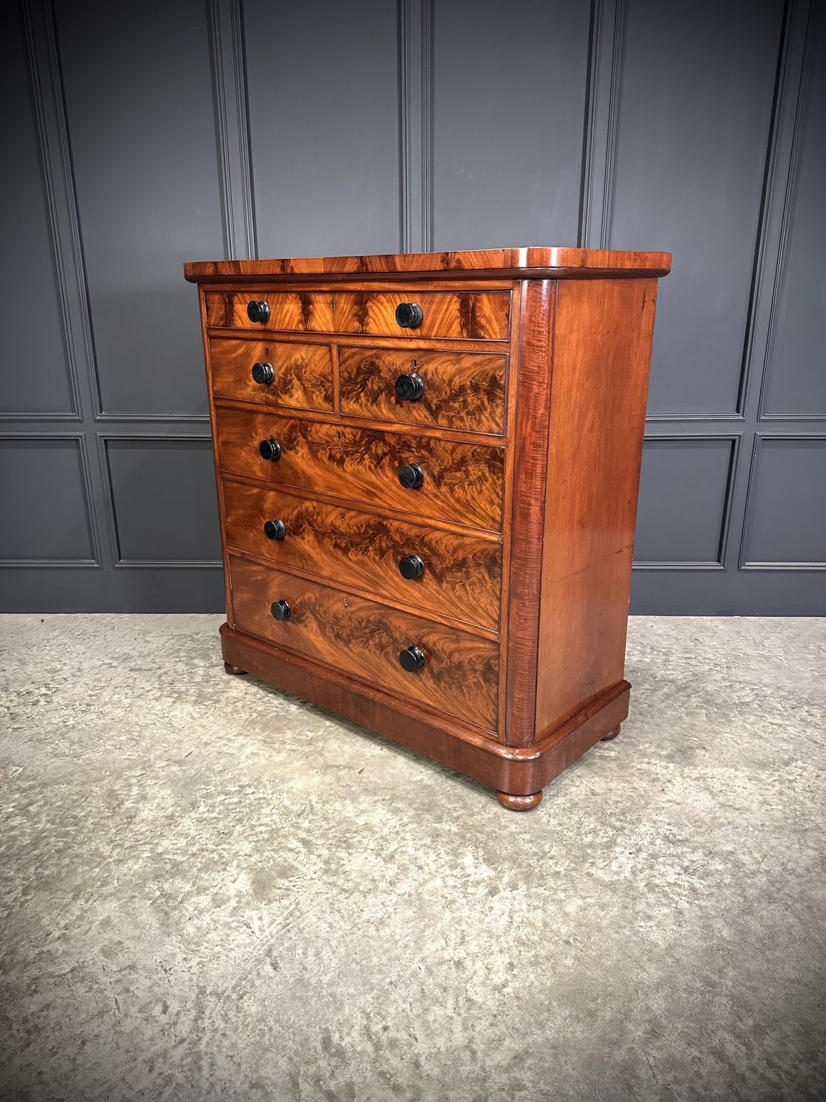 Large Victorian Flame Mahogany Chest Of Drawers photo vintage