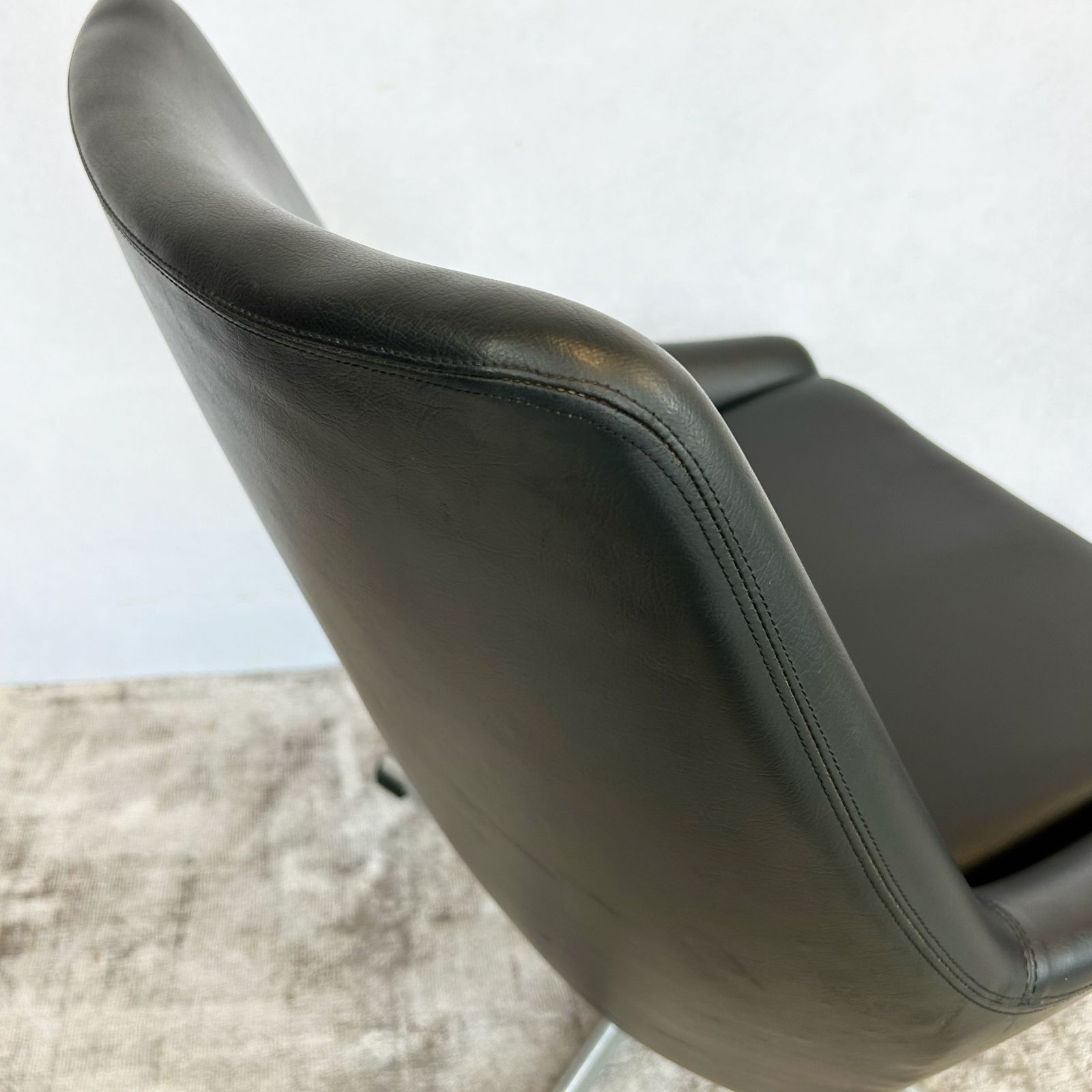 Black Swivel Armchair, 1970s, Vinyl photo Furniture