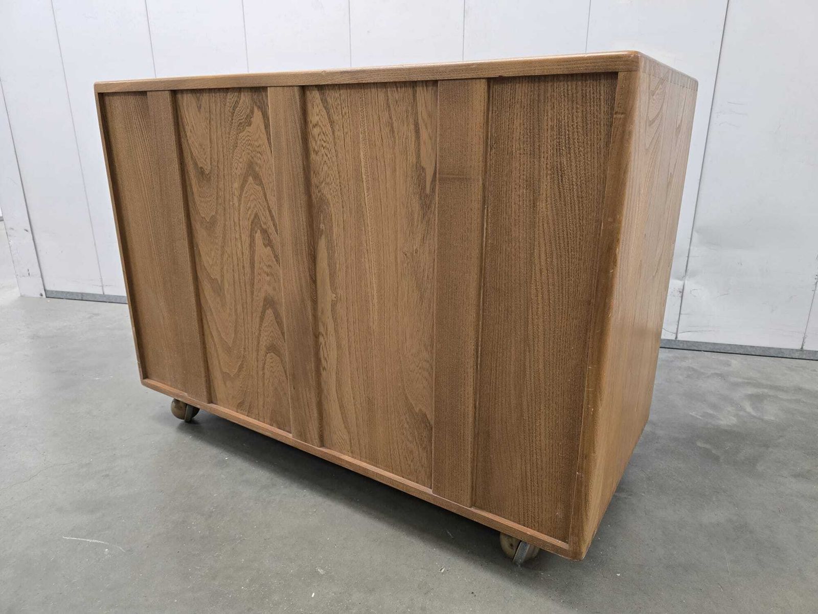 Ercol Windsor Chest Of Drawers photo buy