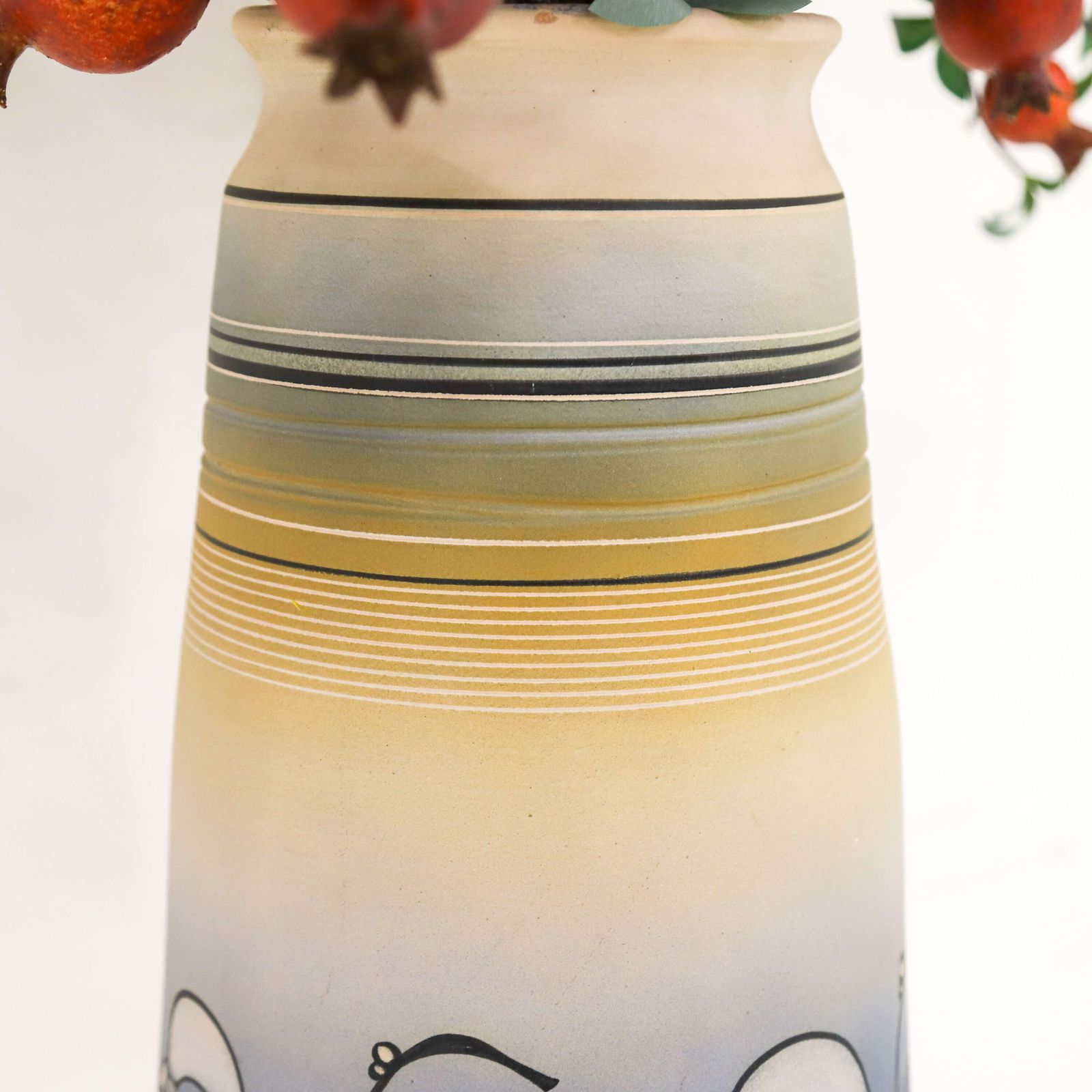 Mid‑Century Sicilian Floor Standing Studio Pottery Vase, Signed Robert Gagliani photo vinterior