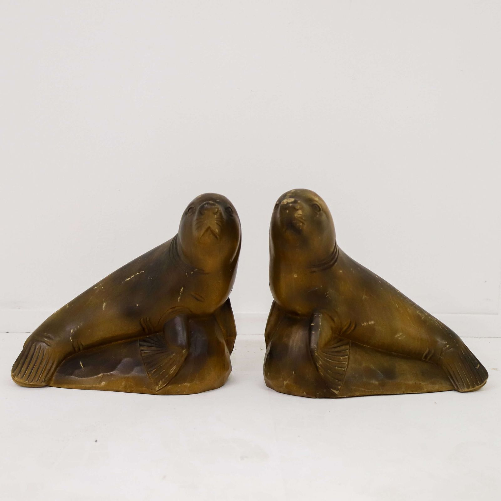 Highly Decorative Pair Of Mid‑Century Seal Sculptures   1950s Carved Figures photo vinterior