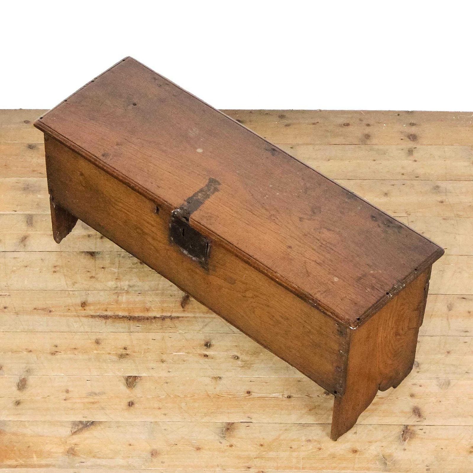 Antique Oak Sword Chest | Antique Furniture | Antique Trunk | Antique Storage | Antique Blanket Box | Welsh Antique photo Furniture