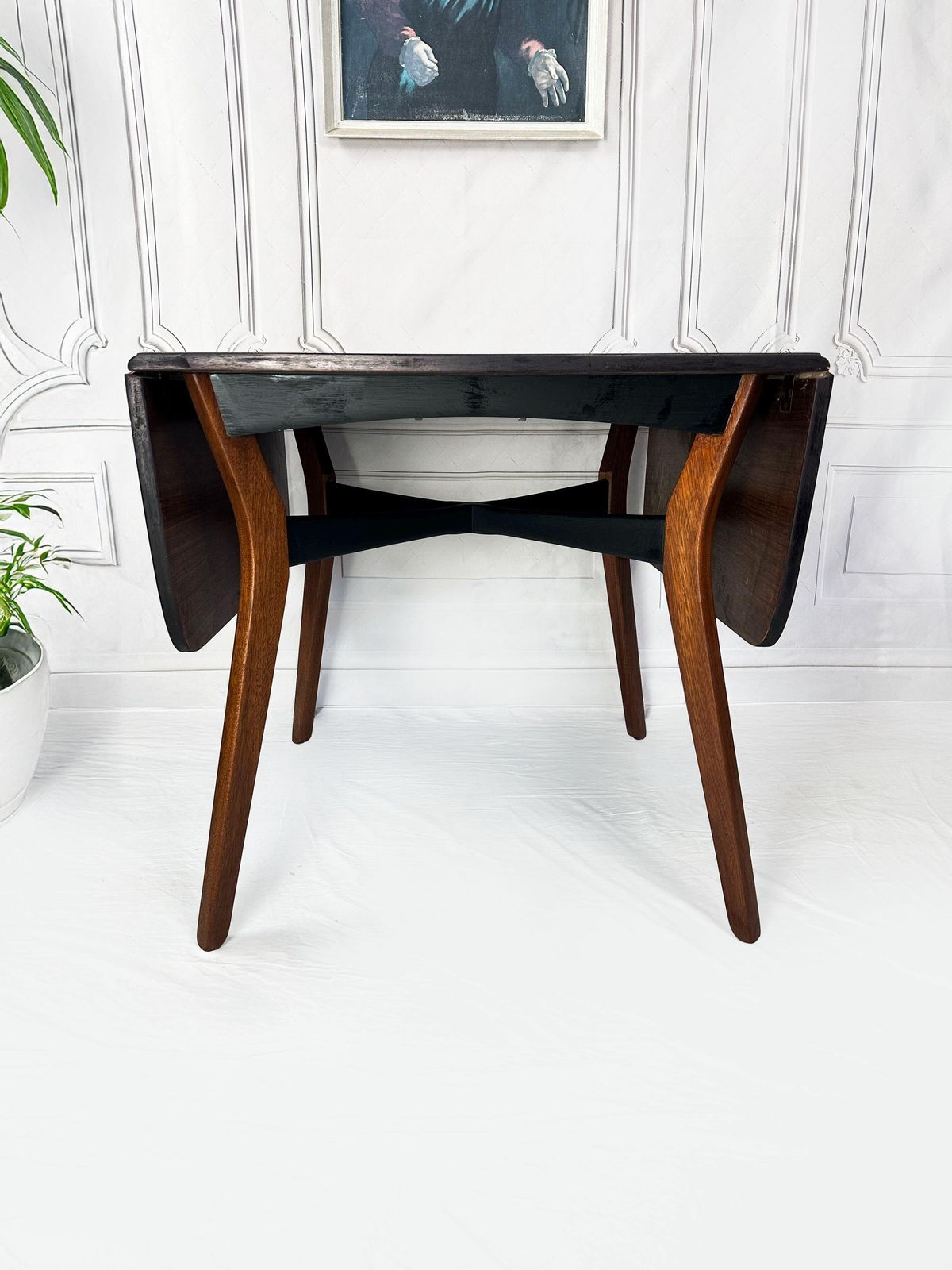 Mid Century Butterfly Dining Table With Four Reupholstered Butterfly Chairs From G Plan, United Kingdom, 1950s photo for sale