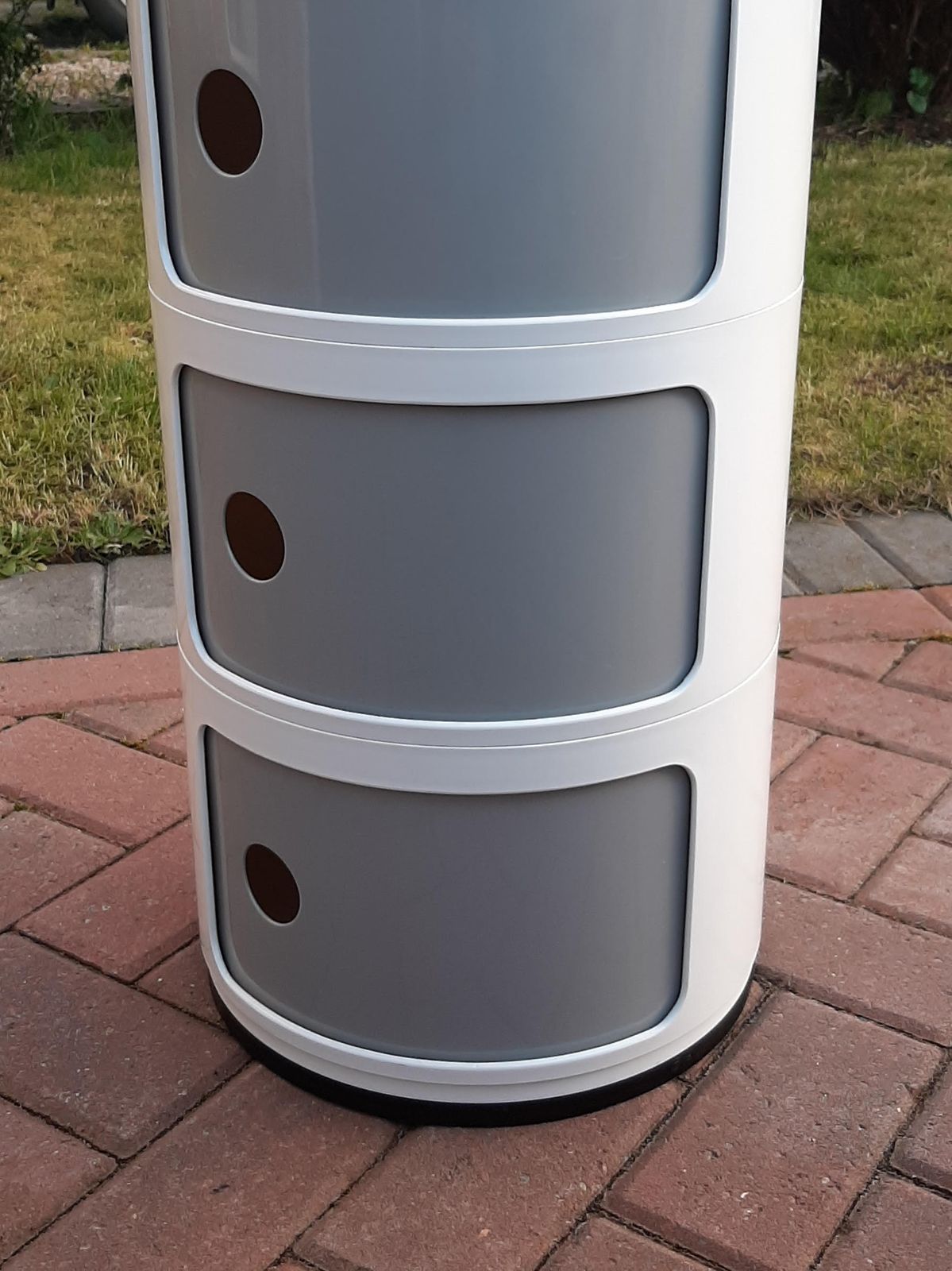 Grey & White Kartell Componibili Classic 4 Level Tiered Unit Anna Castelli Mid Century photo Furniture