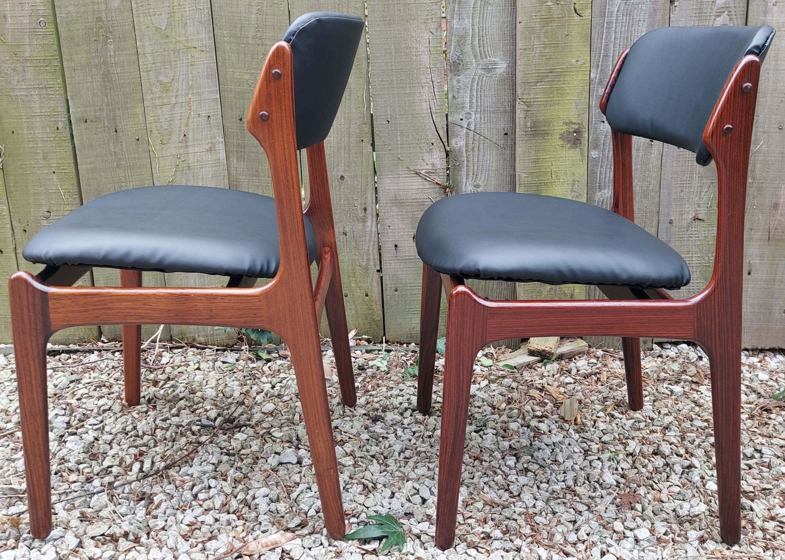 Mcm 2 Rosewood O.D. Mobler A/S Chairs Black Vinyl photo Furniture