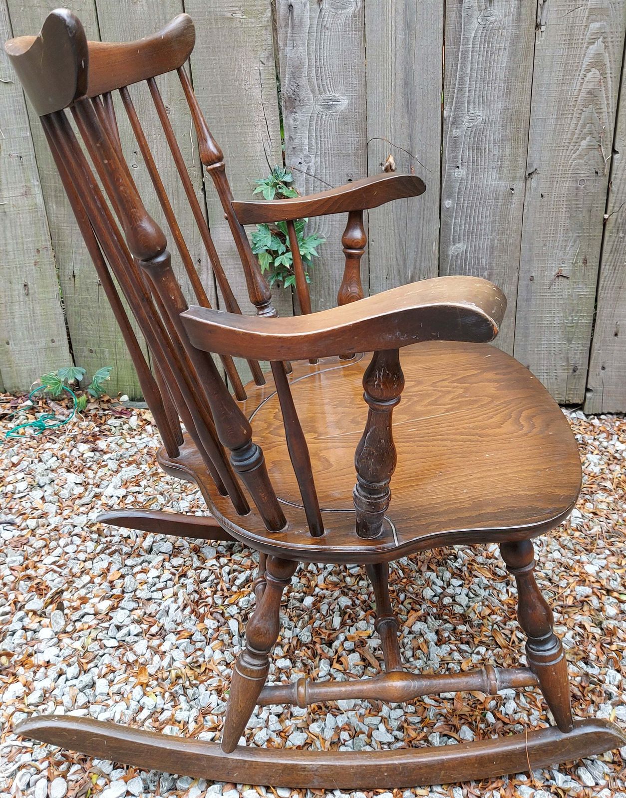 photo furniture Mcm Rocking Chair By Stol Kamnik