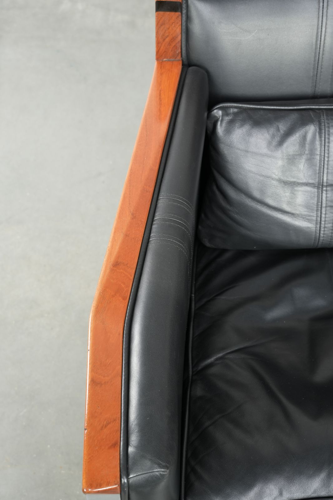 Zwarte Leren Art Deco Fauteuil, Schuitema Decoforma Serie, Goede Staat photo buy