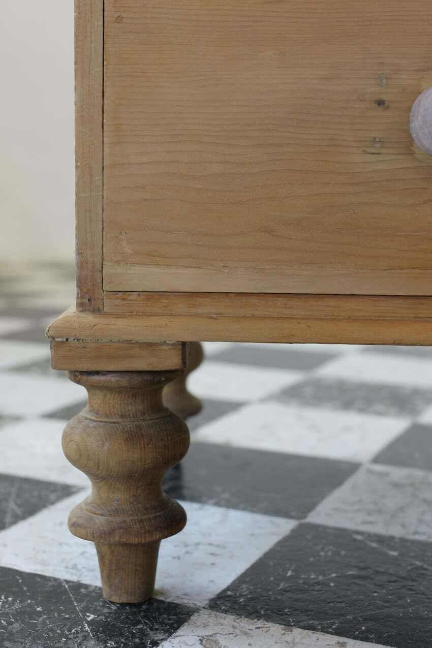Large English Victorian Pine Chest Of Drawers photo for sale