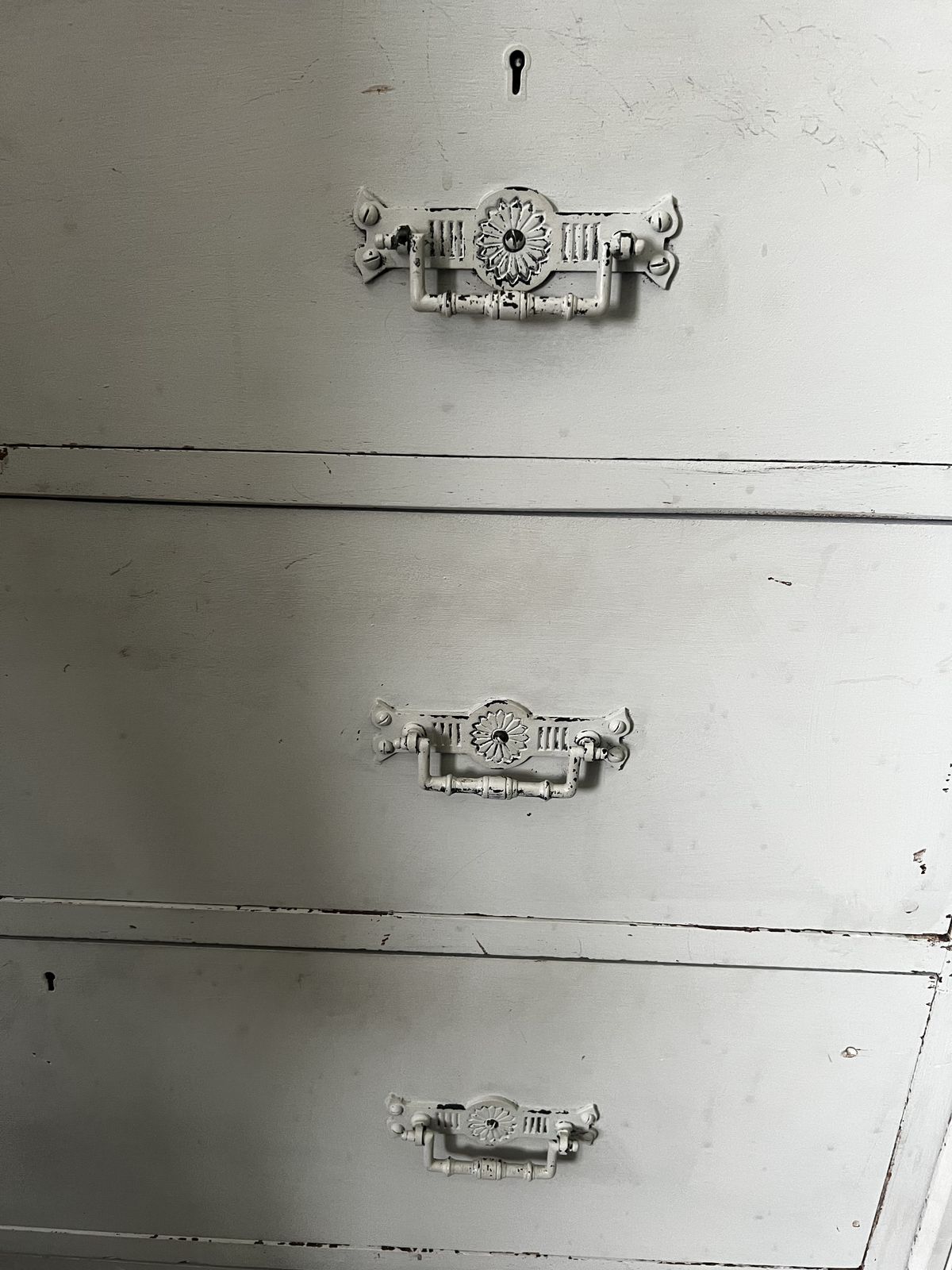 Furniture Large Late Victorian Triple Wardrobe – Painted With Farrow & Ball photo