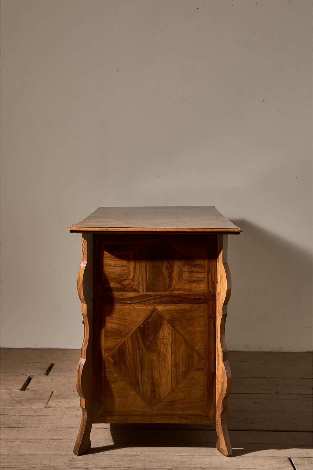 photo furniture 19th Century Olive Wood Chest Of Drawers